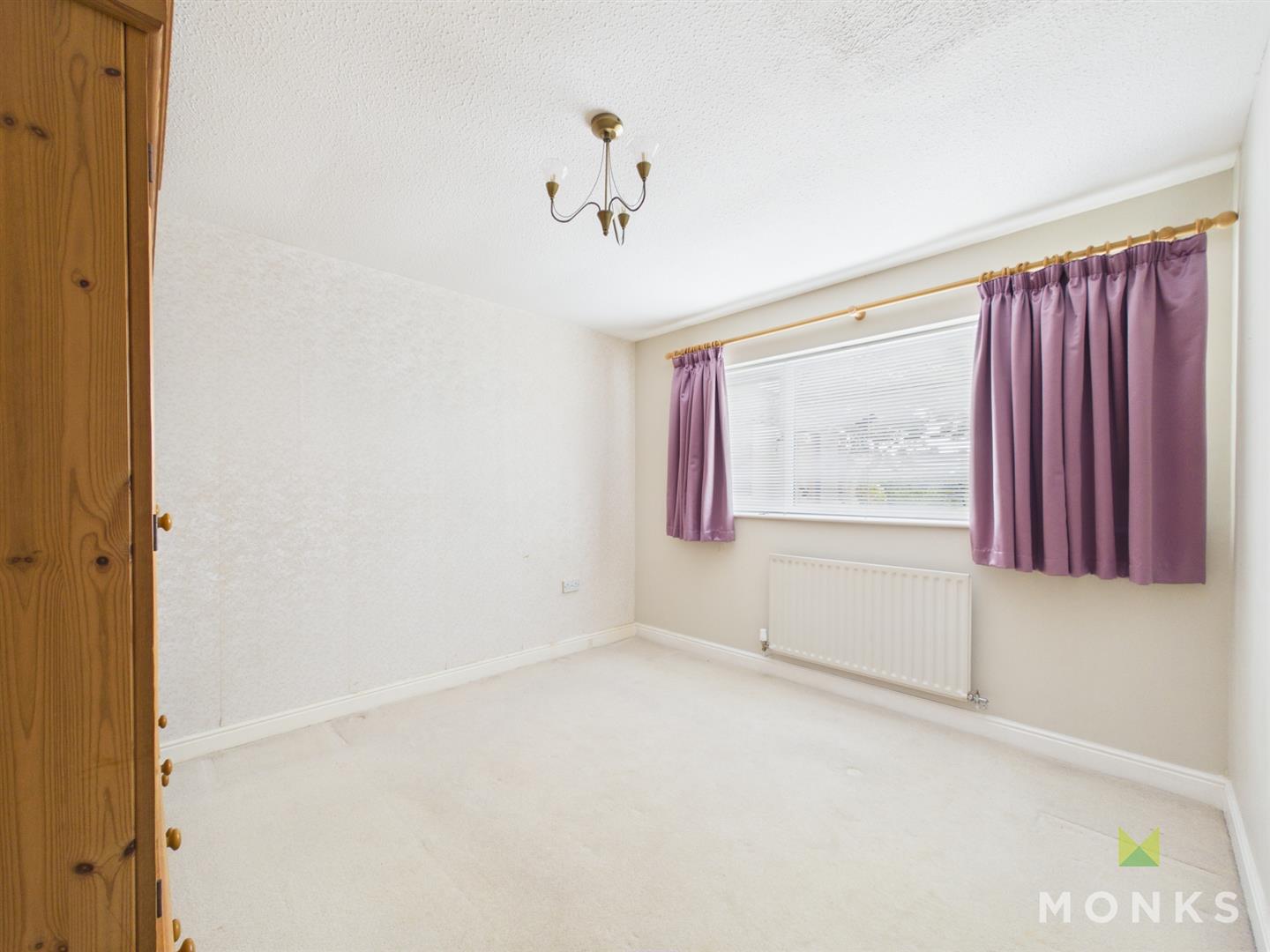 34 Llanforda Mead, Oswestry, SY11 1TS For Sale